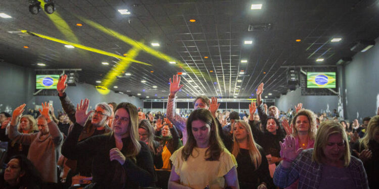 75,2% dos evangélicos rejeitam campanha nas igrejas