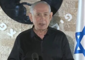 Israel recua e permite que cardeal faça missa no Santo Sepulcro