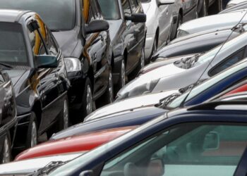 Financiamento de veículos cresce 12,8% no trimestre