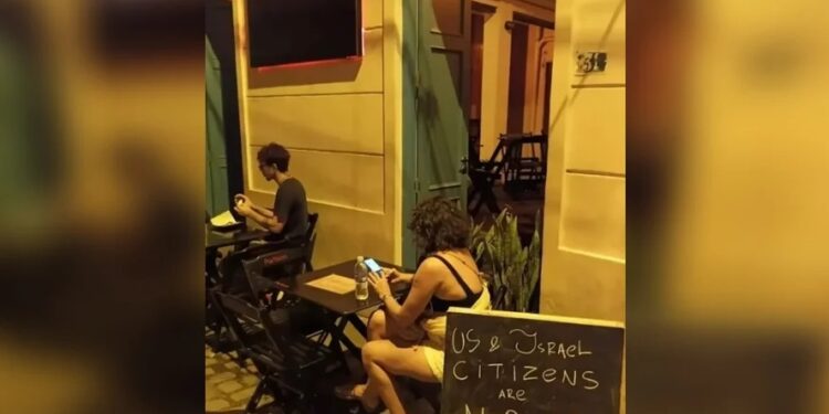 Bar de filiado ao PSOL é multado por frase de ódio contra Israel