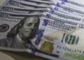 Dólar retoma nível pré-guerra e Bolsa sobe com possível acordo com Irã