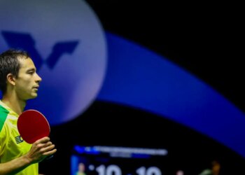 Calderano cai para chinês na semi e leva bronze na Copa do Mundo
