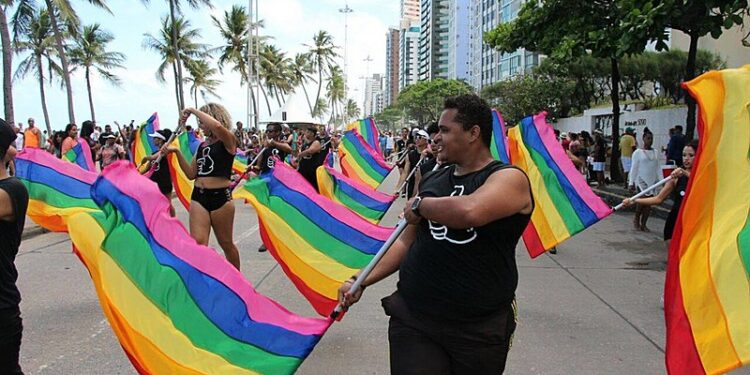 Justiça derruba lei sobre terapia de reversão da homossexualidade