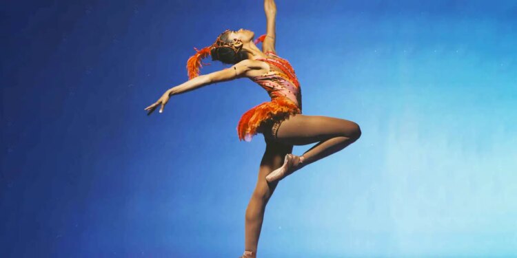 Bailarina brasileira Bethania Nascimento é homenageada em Nova York