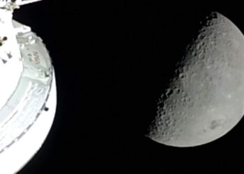 Astronauta usa viagem à Lua para pregar o amor de Jesus; Veja
