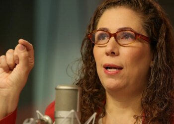Ministra quer carreiras públicas reestruturadas e novos servidores