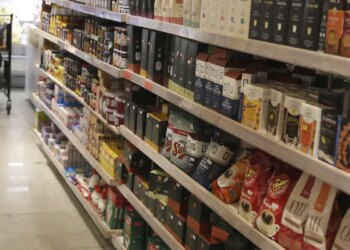 Vendas do varejo avançam 0,6% e atingem novo recorde em fevereiro