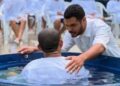 Vídeo de batismo de 29 presos no Piauí emociona