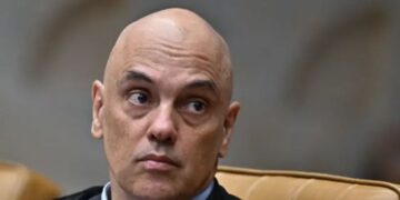 Empresa de Trump notifica Alexandre de Moraes por processo
