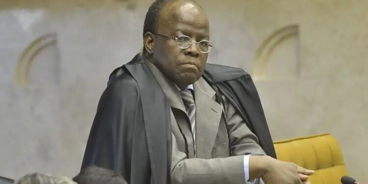 Democracia Cristã anuncia Joaquim Barbosa para presidência