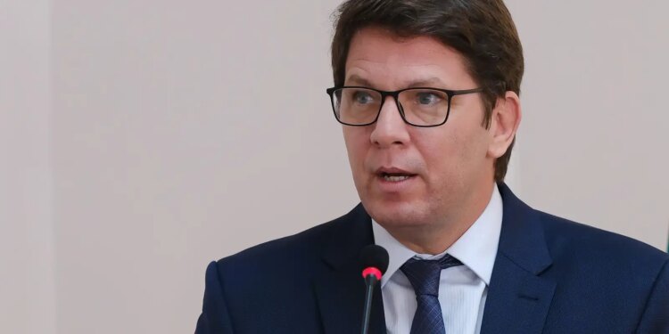 STF tenta ouvir Mário Frias sobre repasses a filme de Bolsonaro